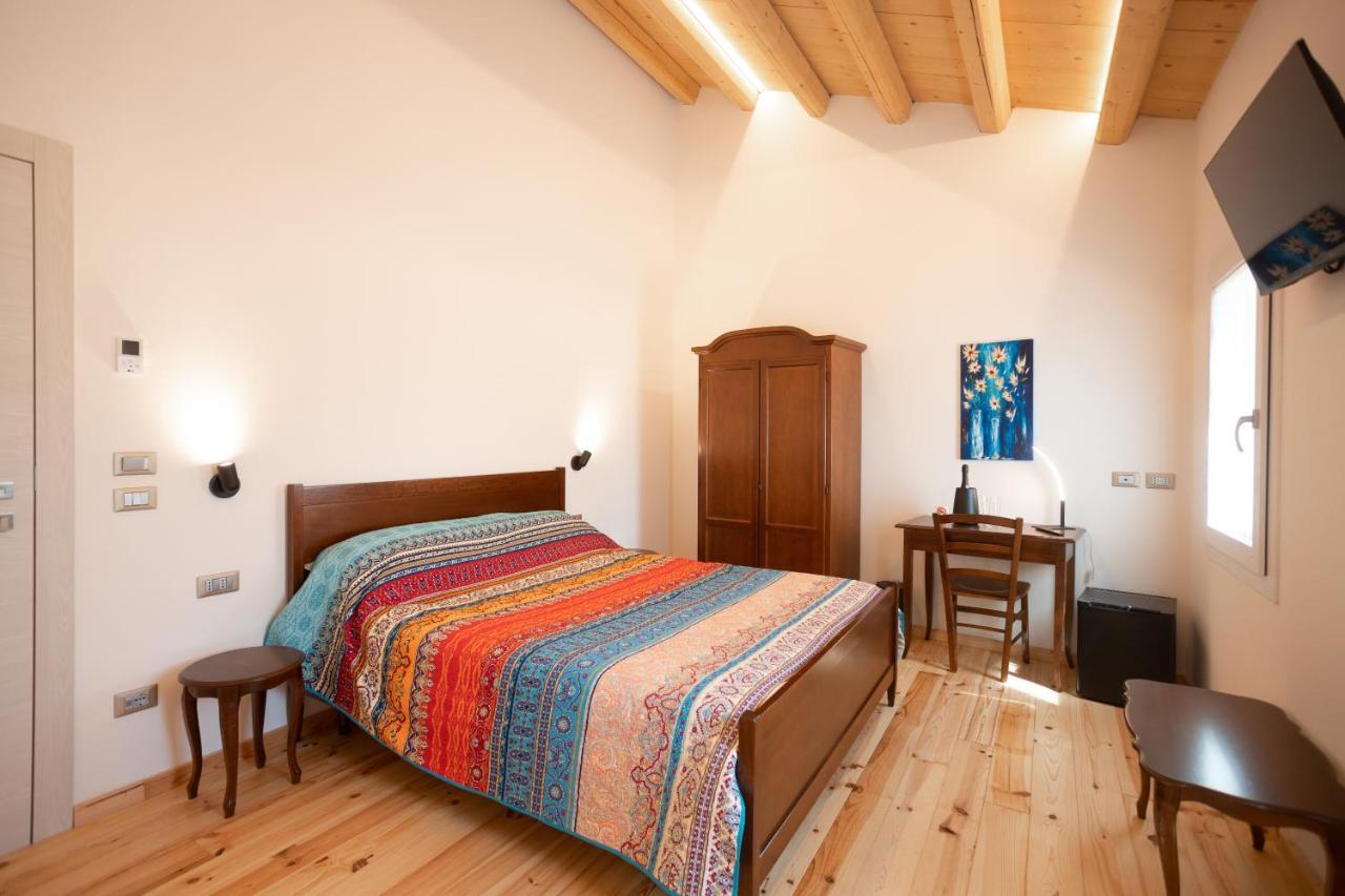 B&B Basta Bussare Chioggia Bagian luar foto