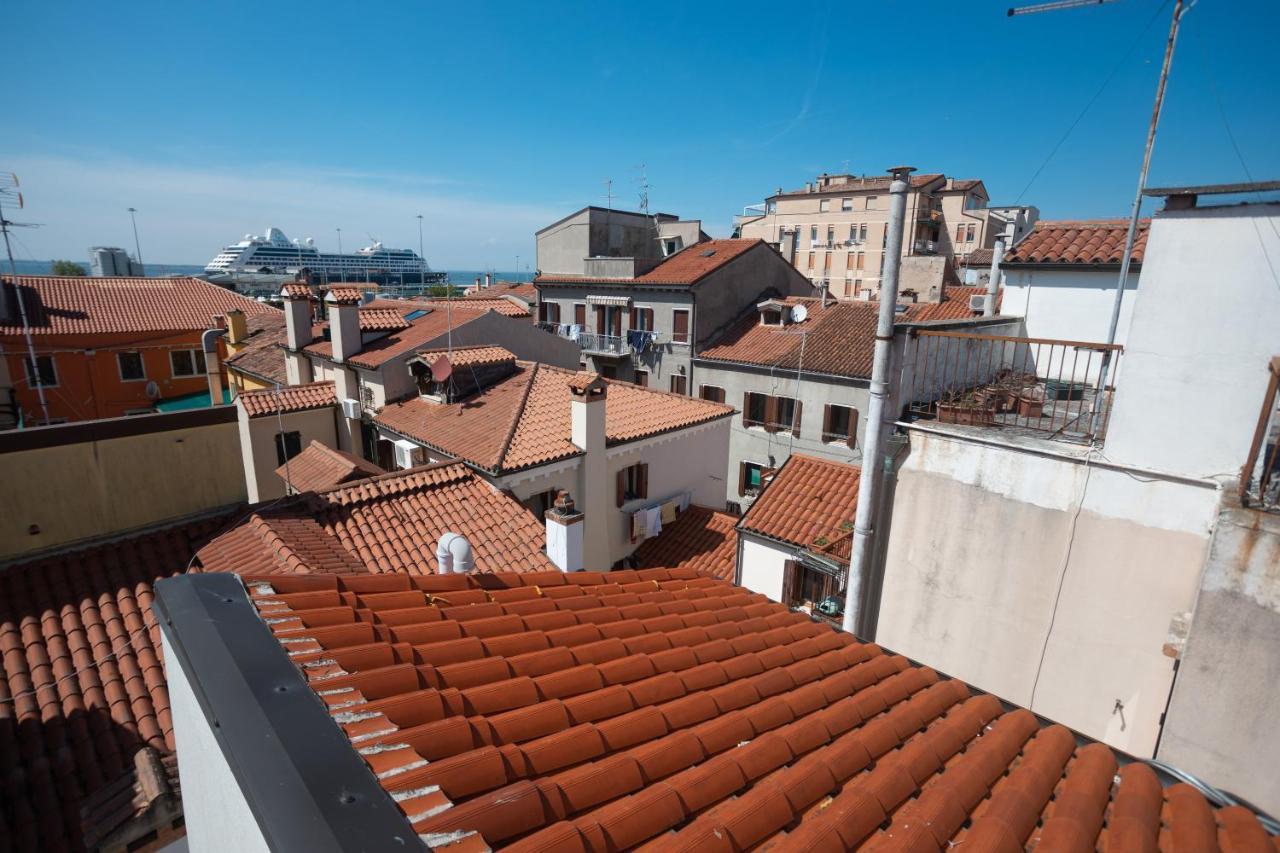 B&B Basta Bussare Chioggia Bagian luar foto