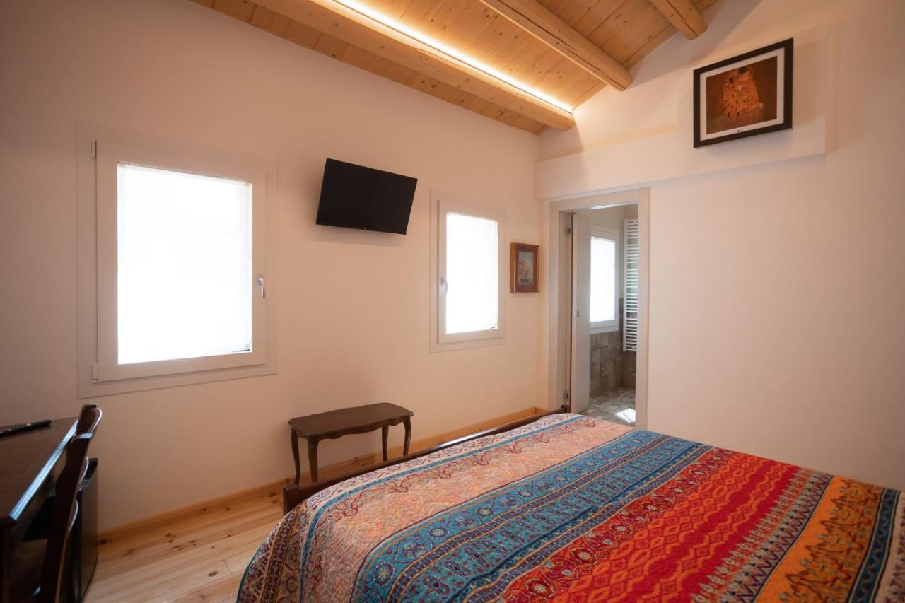 B&B Basta Bussare Chioggia Bagian luar foto