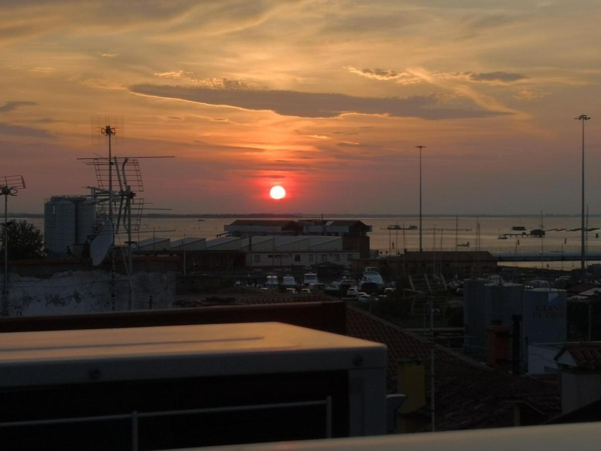 B&B Basta Bussare Chioggia Bagian luar foto